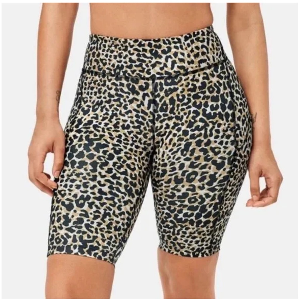 OV Zoom 10" Short - Leopard